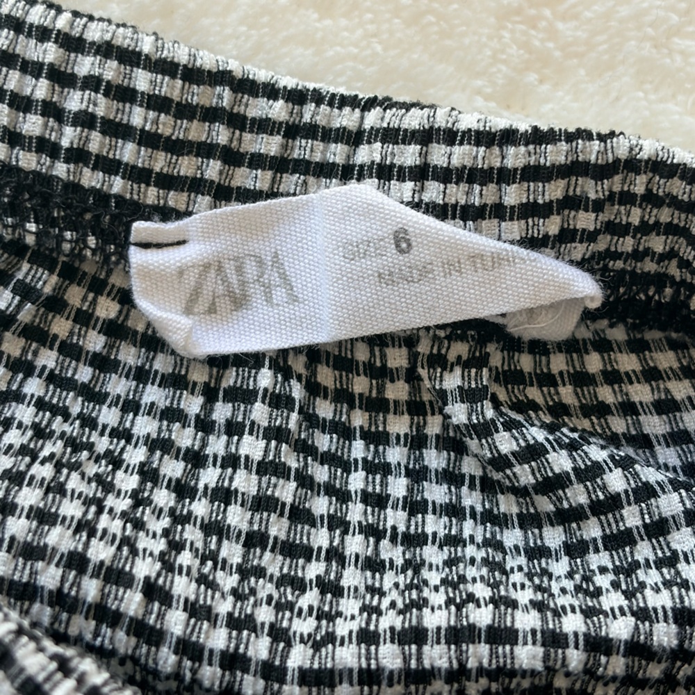 2 Zara Kids Black Textured Fabric and Sparkle size 6 - Picture 3 of 3